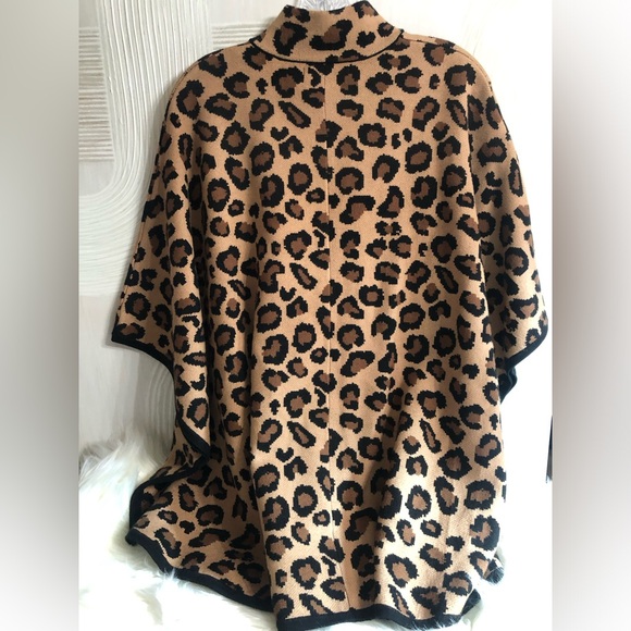 Tahari Leopard Cape. New without Tags - Picture 2 of 8